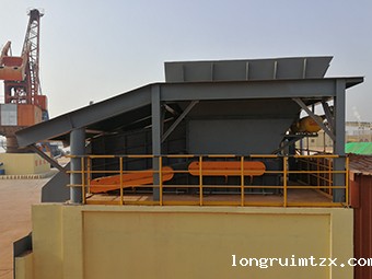 魏桥铝电波动辊式给料机