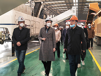 荥阳市市长一行莅临优米天天app视察工作
