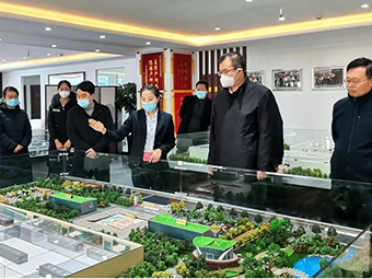 河南省科技厅副厅长何守法一行莅临优米天天app考察调研